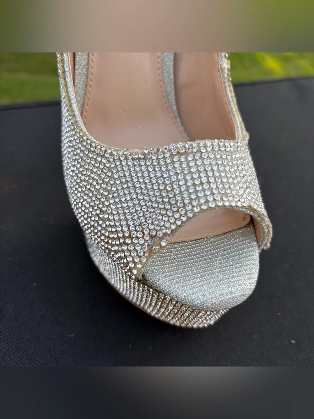Steve Madden Silver Crystal Peep-Toe Platform Heels Sz 6 see pics for condition